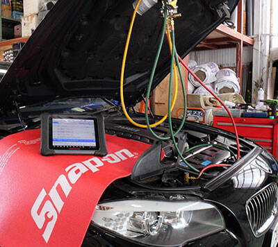 Car Shop UGにお任せください　キズヘコミ修理・整備・車検はこちら　無料見積り・簡単WEB予約・代車貸出